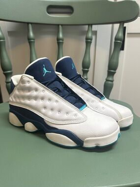 Jordan 13 GS Hornet Low Retro Sneakers